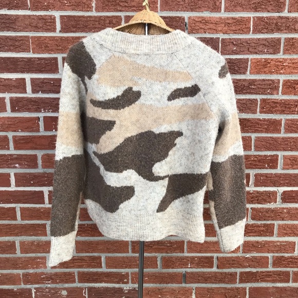 Anthropologie Moth Brown Tan Camo Pullover Sweater Size Small - Picture 7 of 12